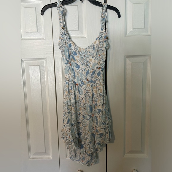 Romper - Picture 2 of 6